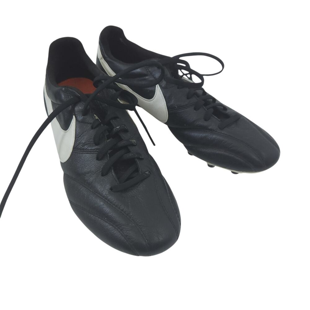 Nike Black and White Women's Soccer Cleats 8.5 Lace Up Shoes